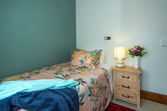 Jasmine Mini Room bed